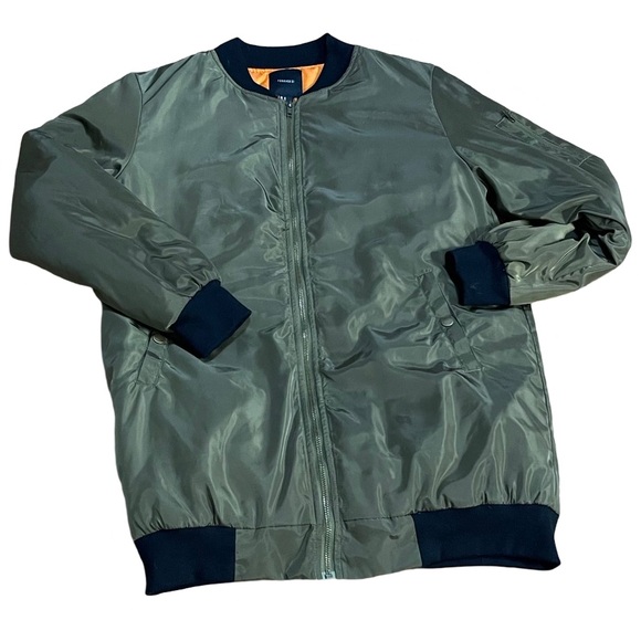 CLOSING SALE - New - Extended Olive Bomber Jacket - Picture 5 of 8